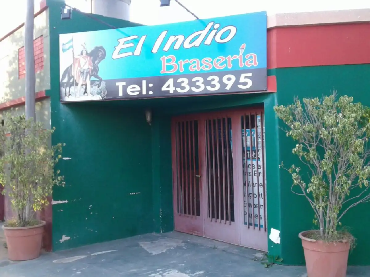 Roban un televisor y 15 kilos de milanesas de la brasería de “El Indio”   