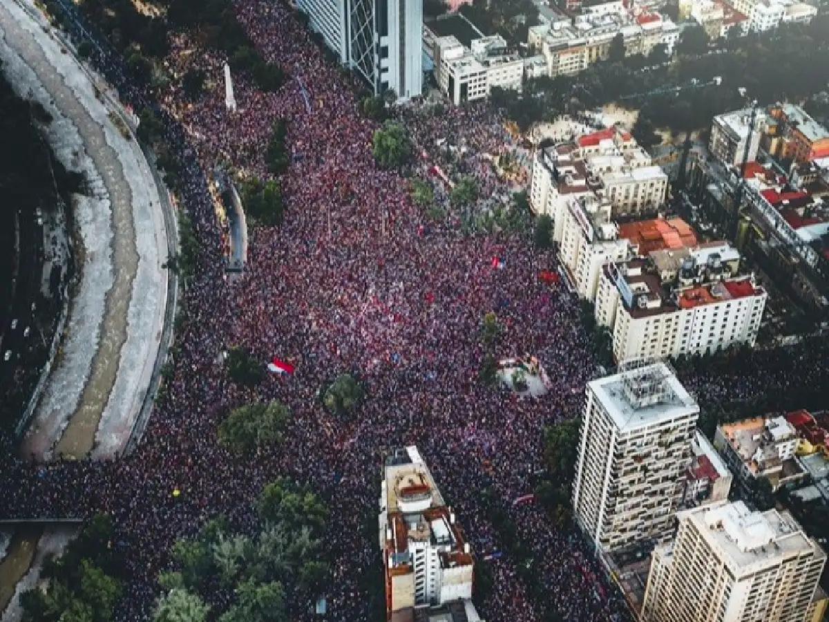 Luego de la marcha más grande de la historia de Chile, Piñera dijo haber escuchado al pueblo