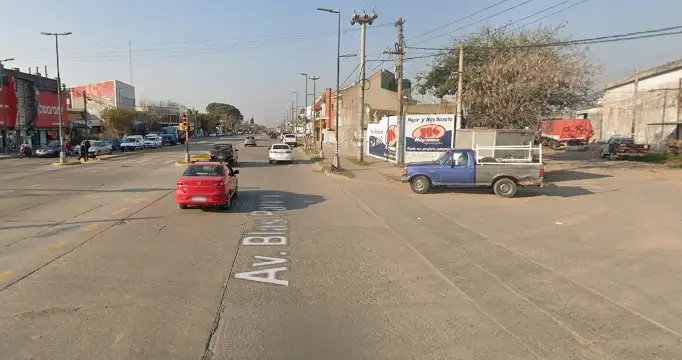 Un hombre en silla de ruedas fue atropellado por un camión
