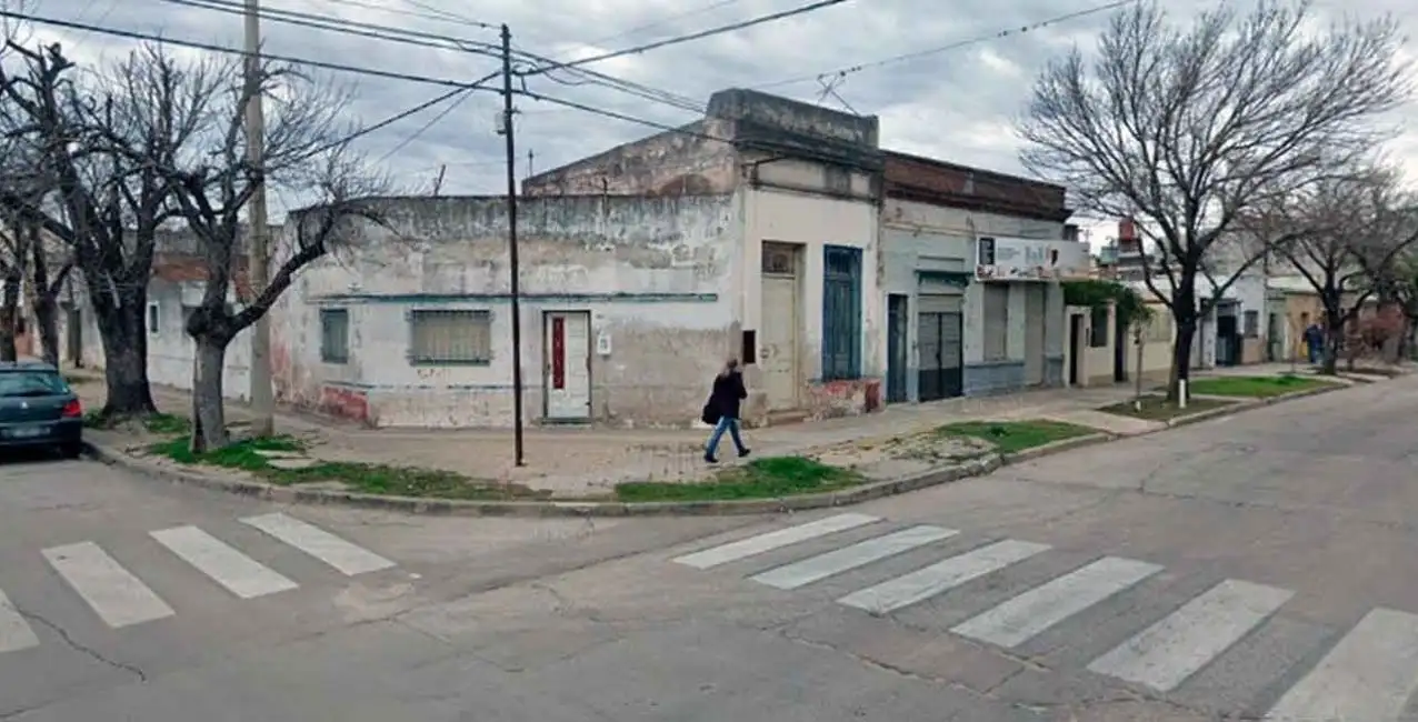Santa Fe: asaltaron a una joven mientras esperaba el colectivo