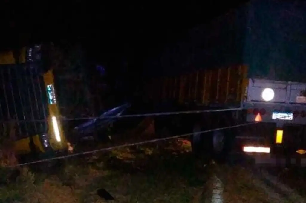 Ruta 4: dos camiones protagonizaron un fuerte choque cerca de Cululú
