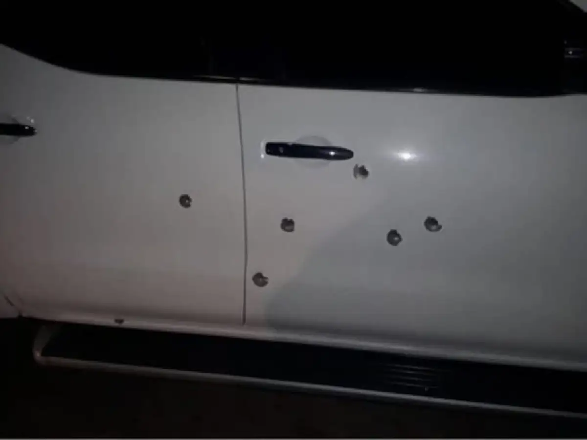 Atacaron a balazos el auto del jefe de gabinete de Chubut y amenazaron al ministro de Educación