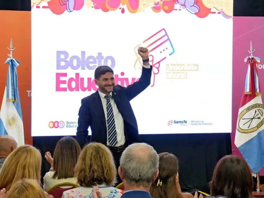 El programa se consolida como una herramienta estructural para garantizar el acceso a la educación en toda la provincia. Las autoridades recordaron que el Boleto Educativo Rural comenzará su inscripción el próximo 2 de febrero.