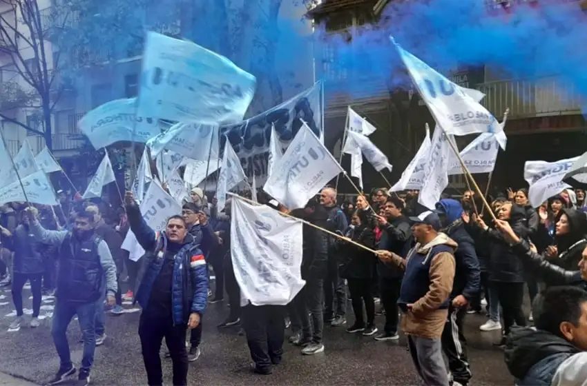UTHGRA hará protestas nocturnas si esta semana no se firma el acuerdo de equiparación salarial