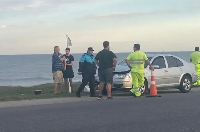 Personal de la Policía Vial acudió al lugar.
