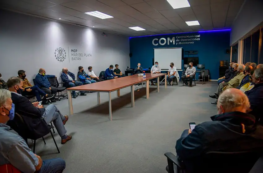 Con foco en la seguridad, Montenegro recibió a representantes de clubes de fútbol