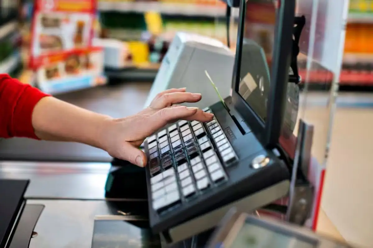 Las modificaciones permitirán evitar que pequeños comercios queden paralizados por problemas administrativos.