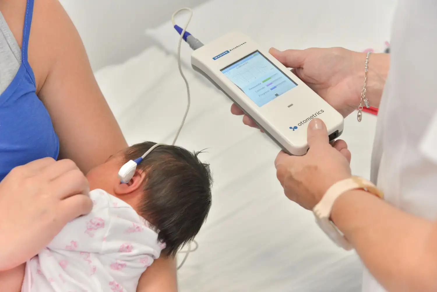 Las otoemisiones acústicas pueden medirse en los bebés recién nacidos
