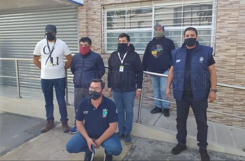 COVID-19 en el Puerto: gremios y familiares exigen que dejen amarrar al Scirocco