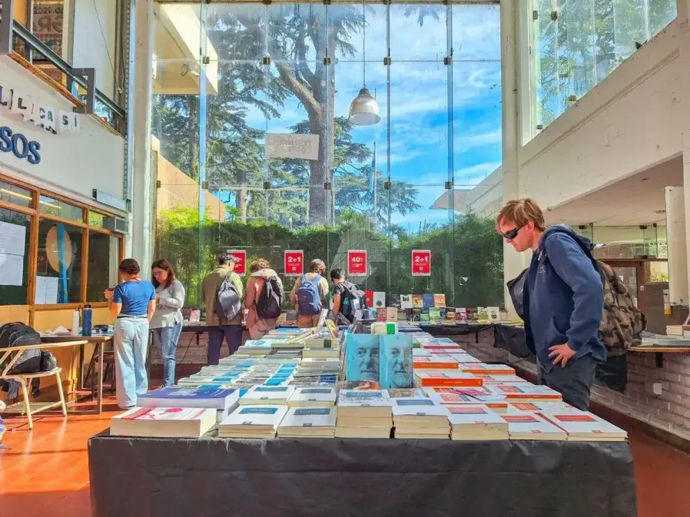 La 21ª Feria del Libro de Mar del Plata se realizará del 23 de octubre al 1 de noviembre en el Centro Cultural Estación Terminal Sur, con entrada libre y gratuita.