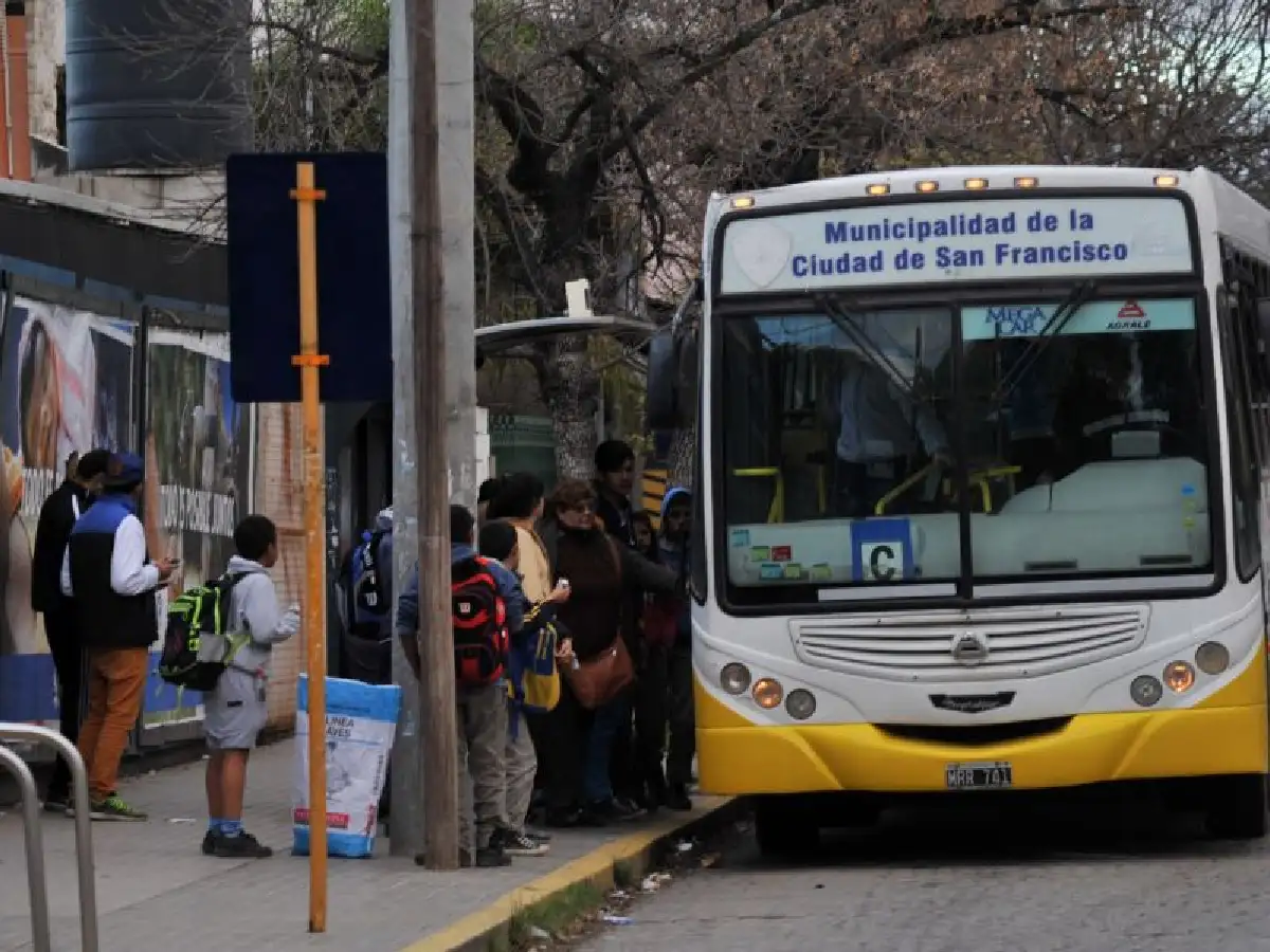 Interrupción en el servicio de transporte urbano 