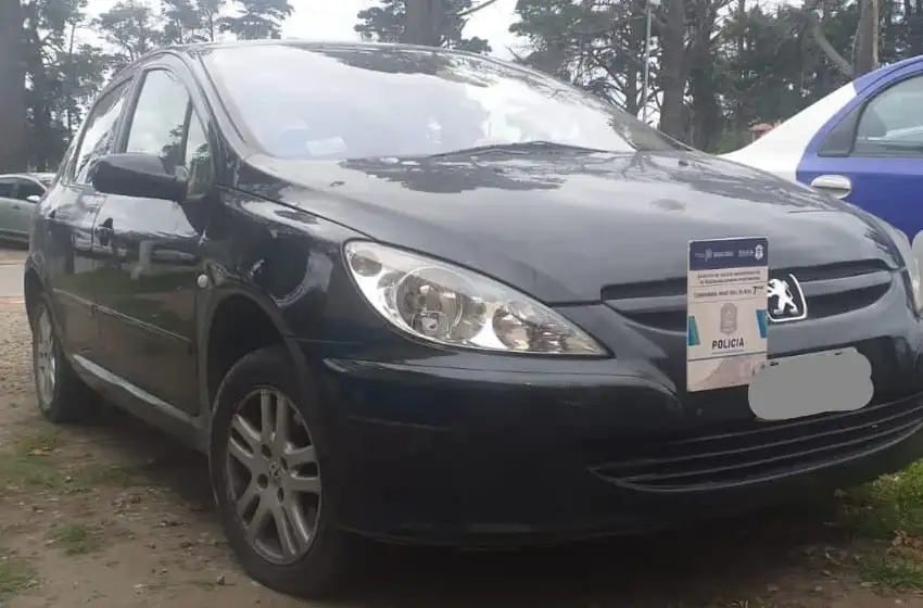 Detienen a una joven que conducía un auto con pedido de secuestro