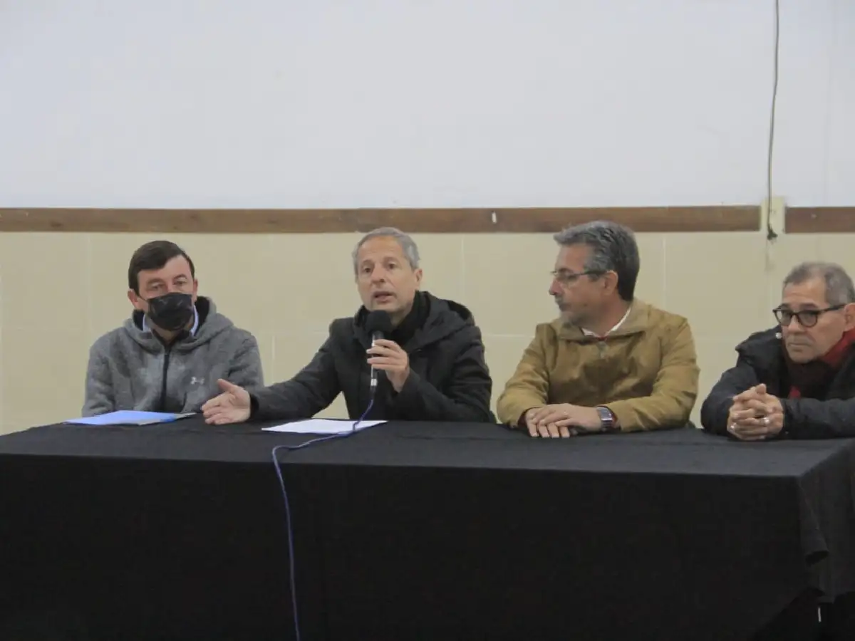 Se completará el cordón cuneta en barrio Bouchard 