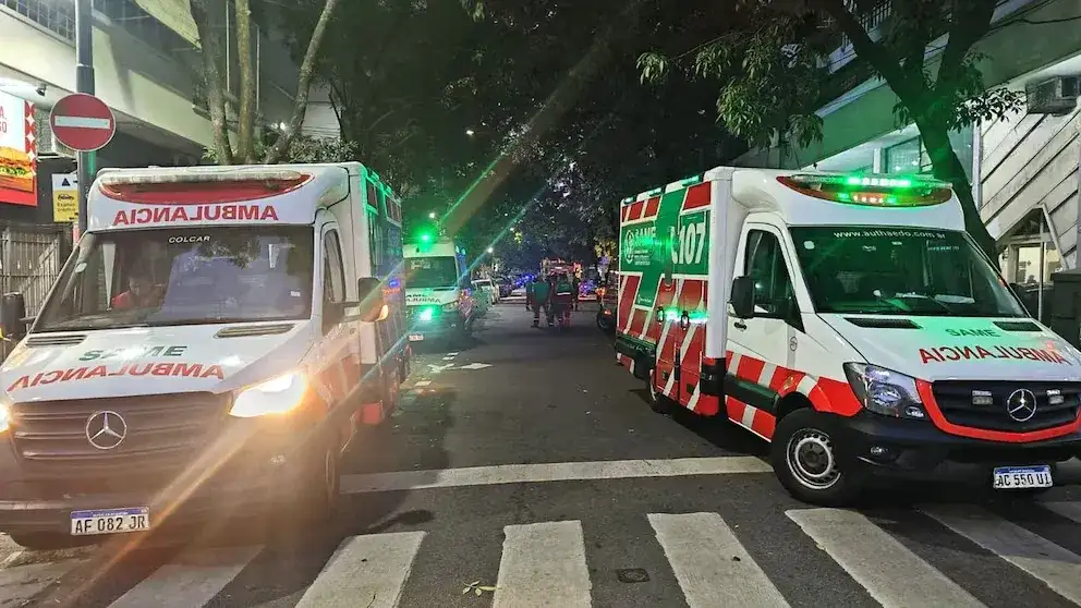 Ambulancias del SAME y personal de emergencia participaron de operativos durante la noche