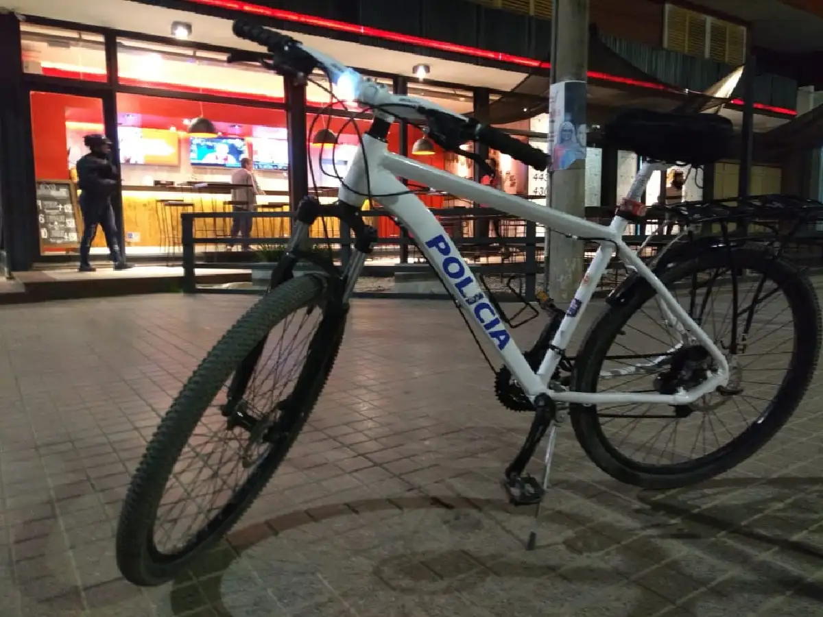  Golpearon a un joven y le robaron la moto