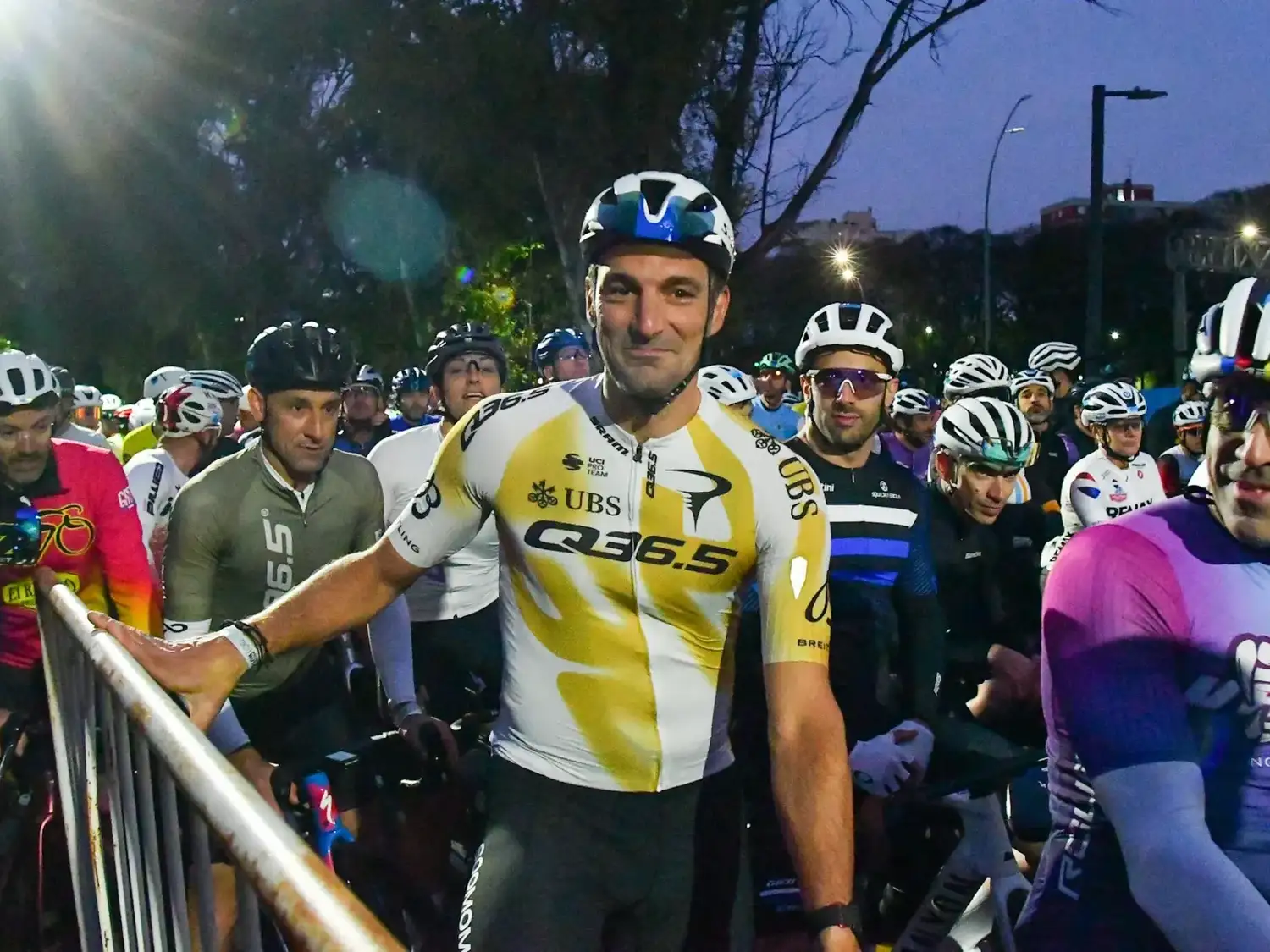 Scaloni cambió la pelota por la bicicleta y corrió 129 kilómetros