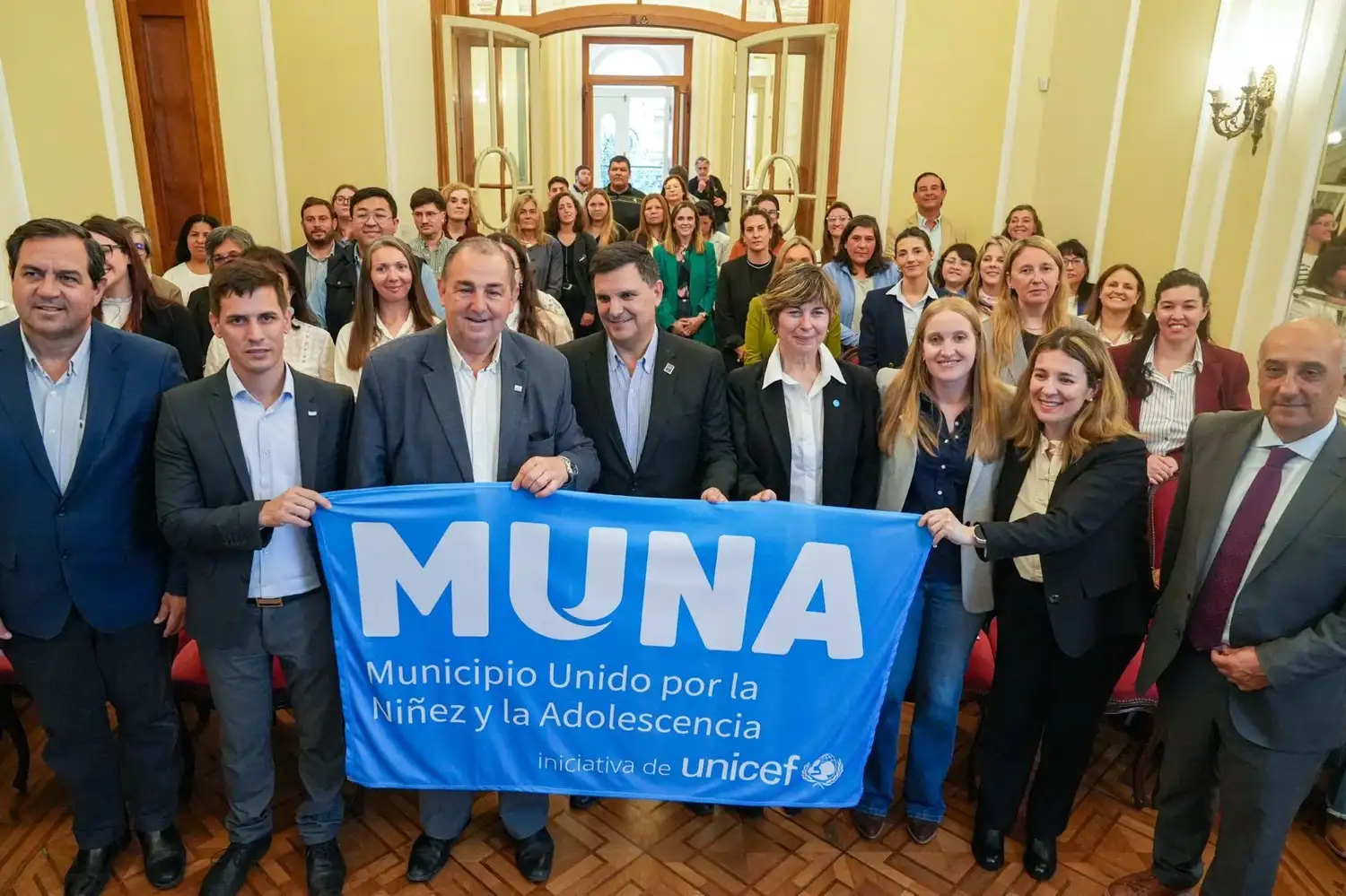MUNA