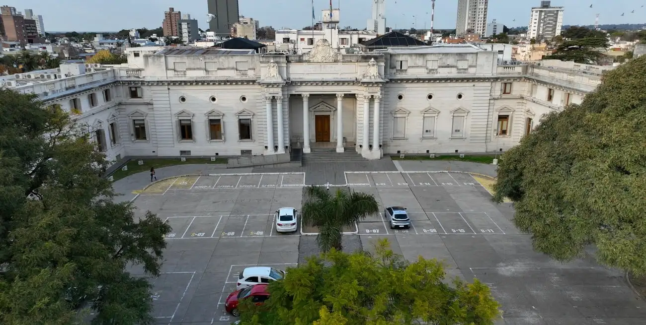 Fin del receso: la Legislatura retoma Extraordinarias con la Ley de Municipios en agenda.