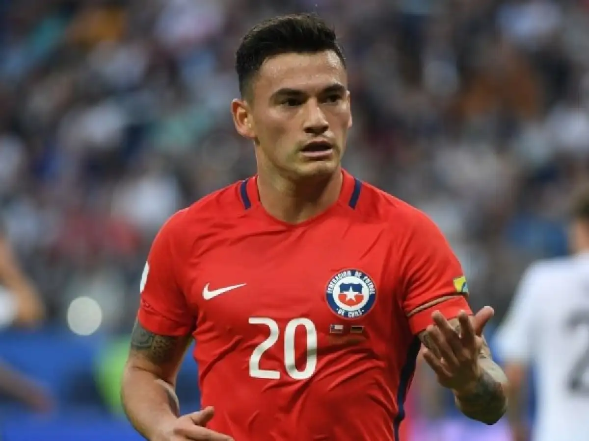 Debuta el bicampeón Chile 