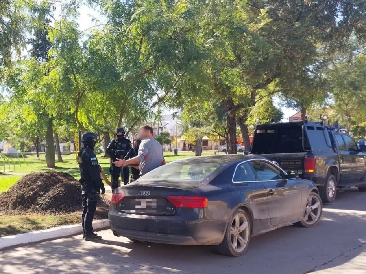 Secuestran varias dosis de marihuana en un control vehicular en Balnearia