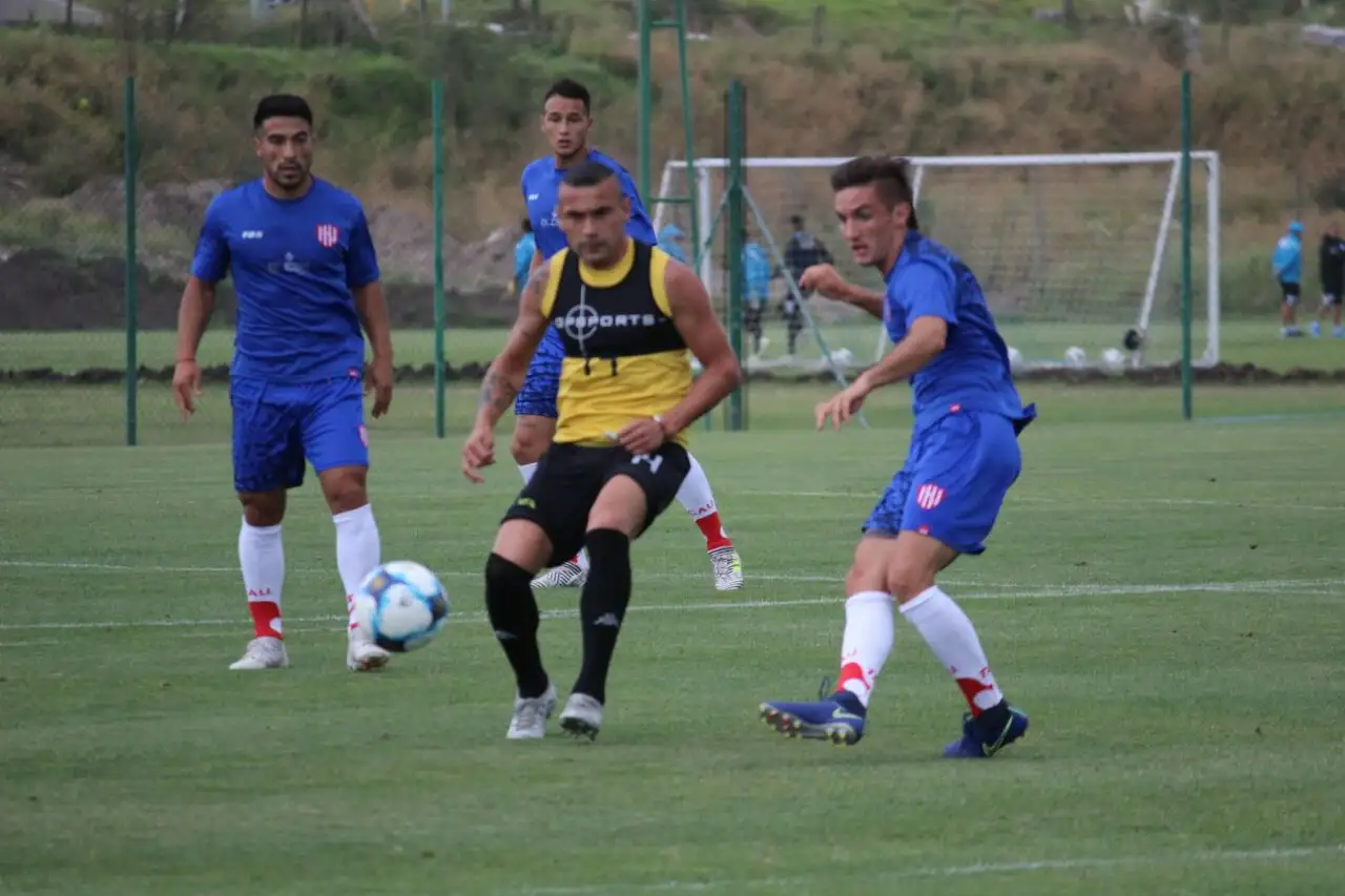 Triunfo para Aldosivi en una buena medida inicial