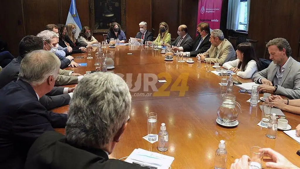 Acuerdo con laboratorios: los precios de los medicamentos se congelarán hasta el 7 de enero