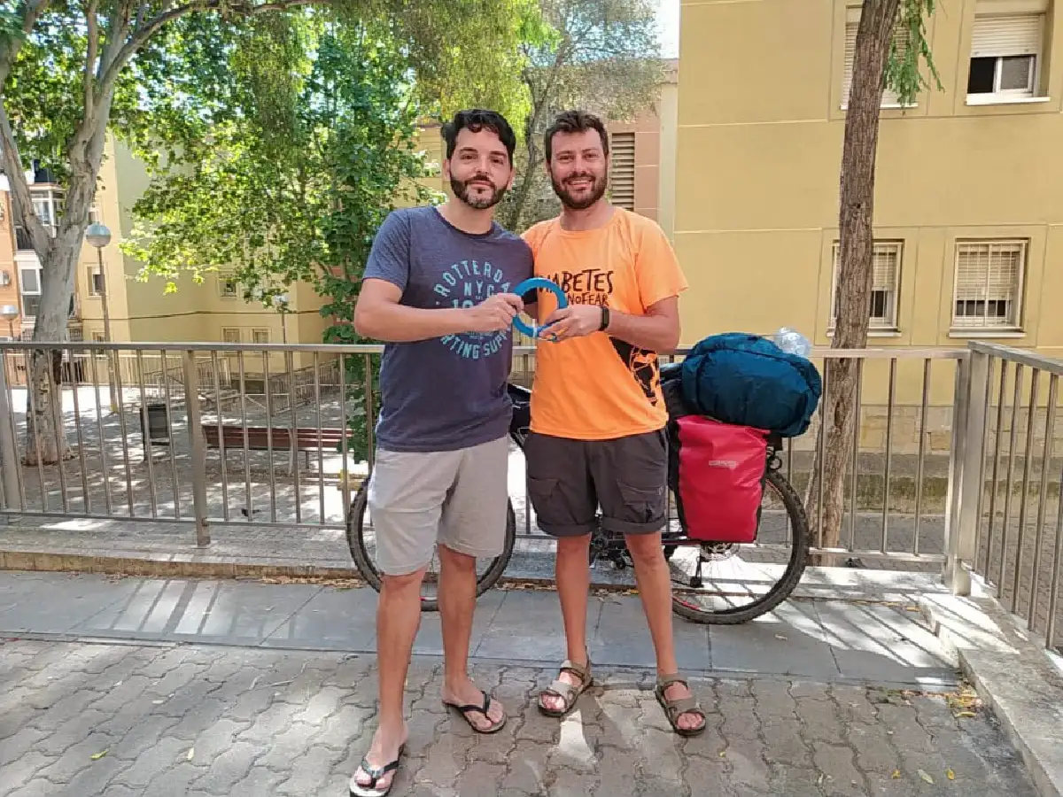 En pandemia, Ulises sigue viajando en bici por la diabetes 
