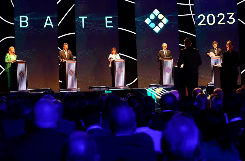 Con fuertes cruces por la economía, Massa y Bullrich buscaron polarizar con Milei en el primer debate presidencial