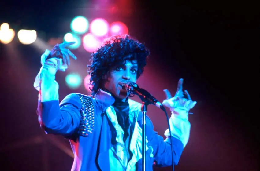 Lanzan Cosmic Day, un tema inédito de Prince grabado en 1986