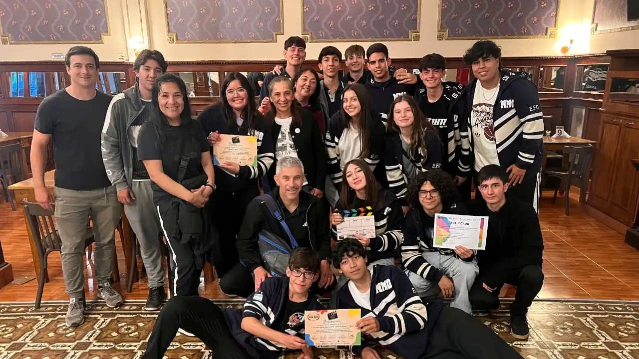 Corto alumnos del Ipet 50 de San Francisco. Festival de España 3
