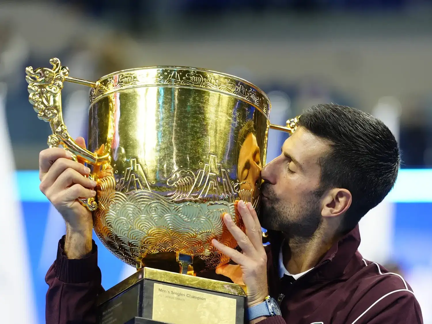 Djokovic se consagró campeón en Pekín tras el retiro de De Minaur