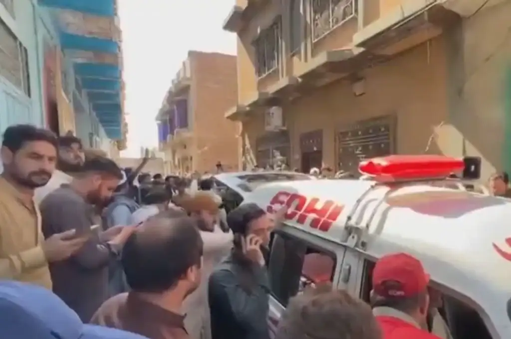 Trágico derrumbe en Pakistán