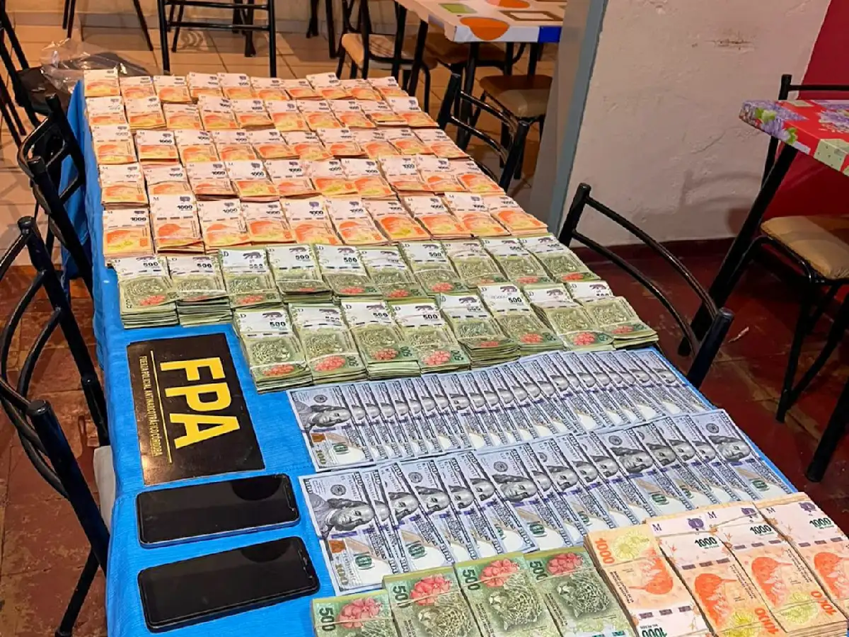 Córdoba: FPA realizó allanamientos y secuestró más de $7millones 