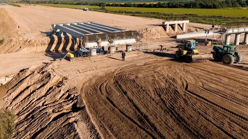 autopista 19 continua la obra