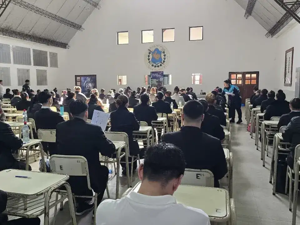 La jornada también permitió mostrar las mejoras realizadas en la Escuela de Policía local, que fue sometida a un proceso de puesta en valor con obras de infraestructura y refacciones edilicias integrales.