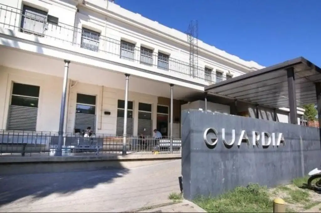 Murió un joven apuñalado por una adolescente durante una discusión