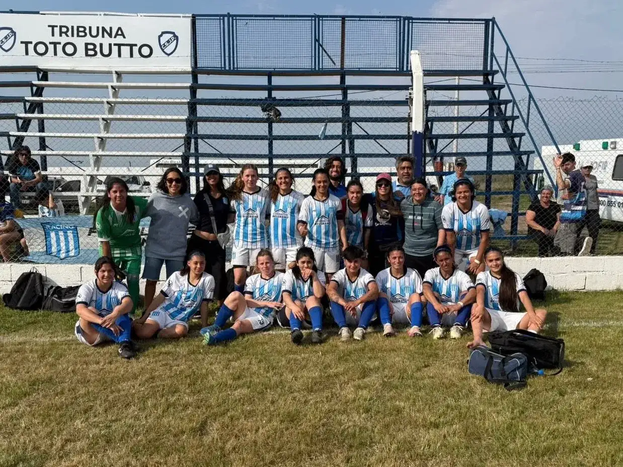 Fútbol femenino - 3