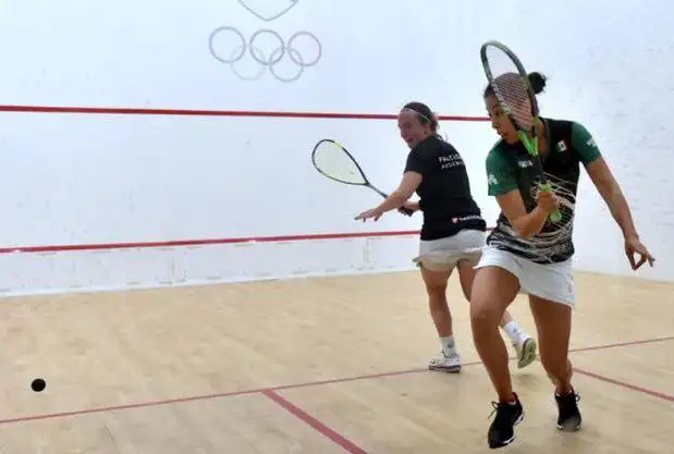 Falcione y Romiglio eliminados del individual