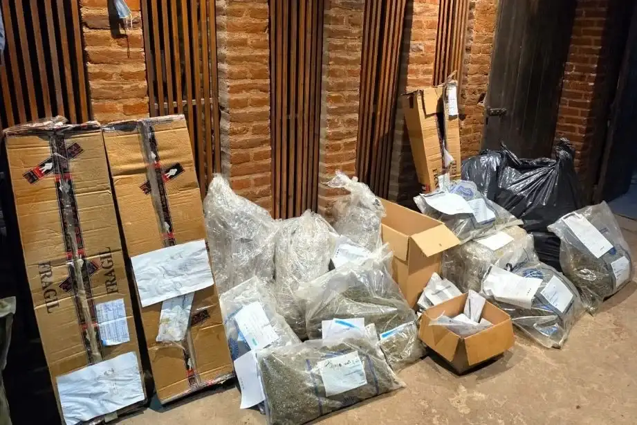 Se incineraron más de 75 kilogramos de marihuana y casi 1,5 kilogramos de clorhidrato de cocaína.