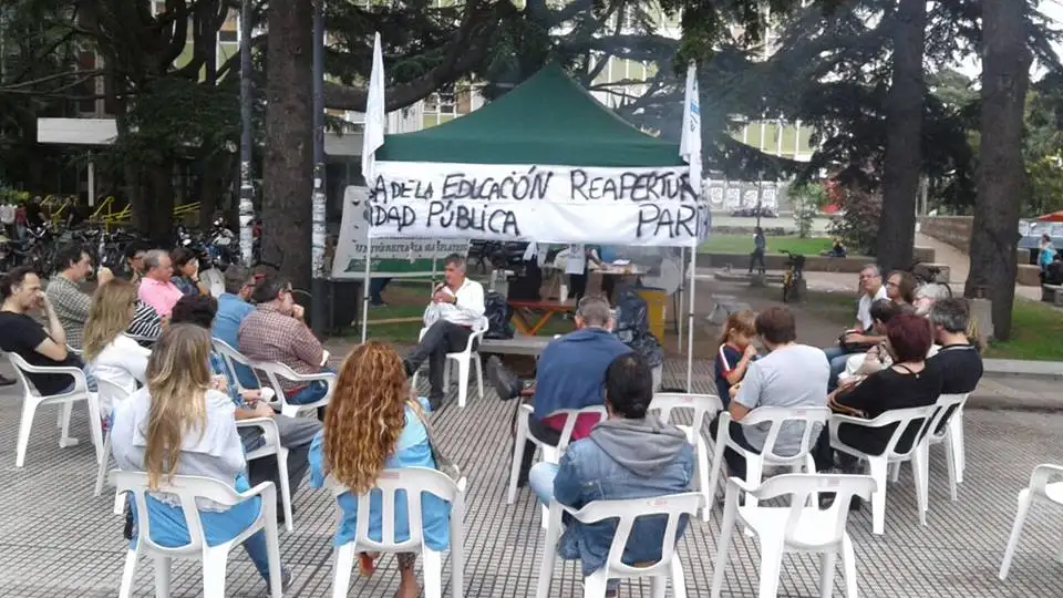 UNMDP: docentes dictarán clases públicas en reclamo de mejoras salariales