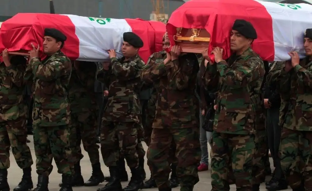 Dos militares mueren en emboscada en Perú
