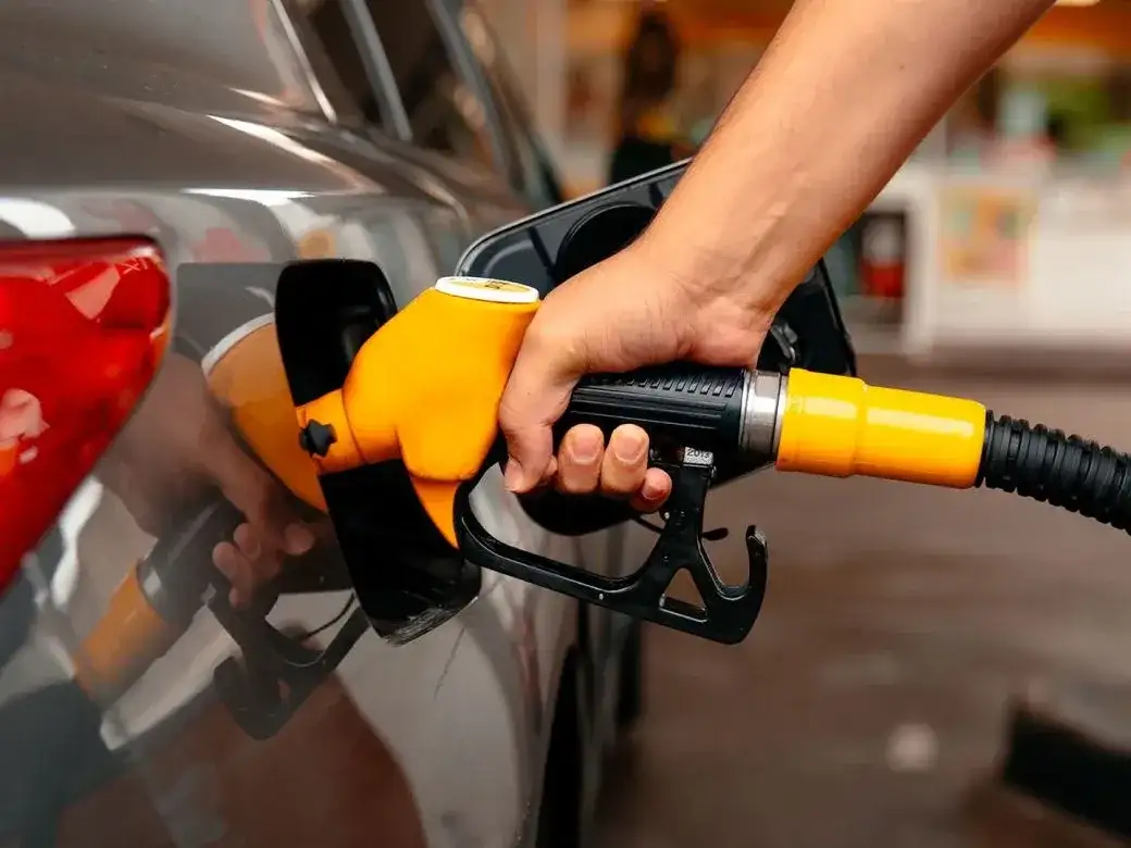 Nuevo aumento de combustible