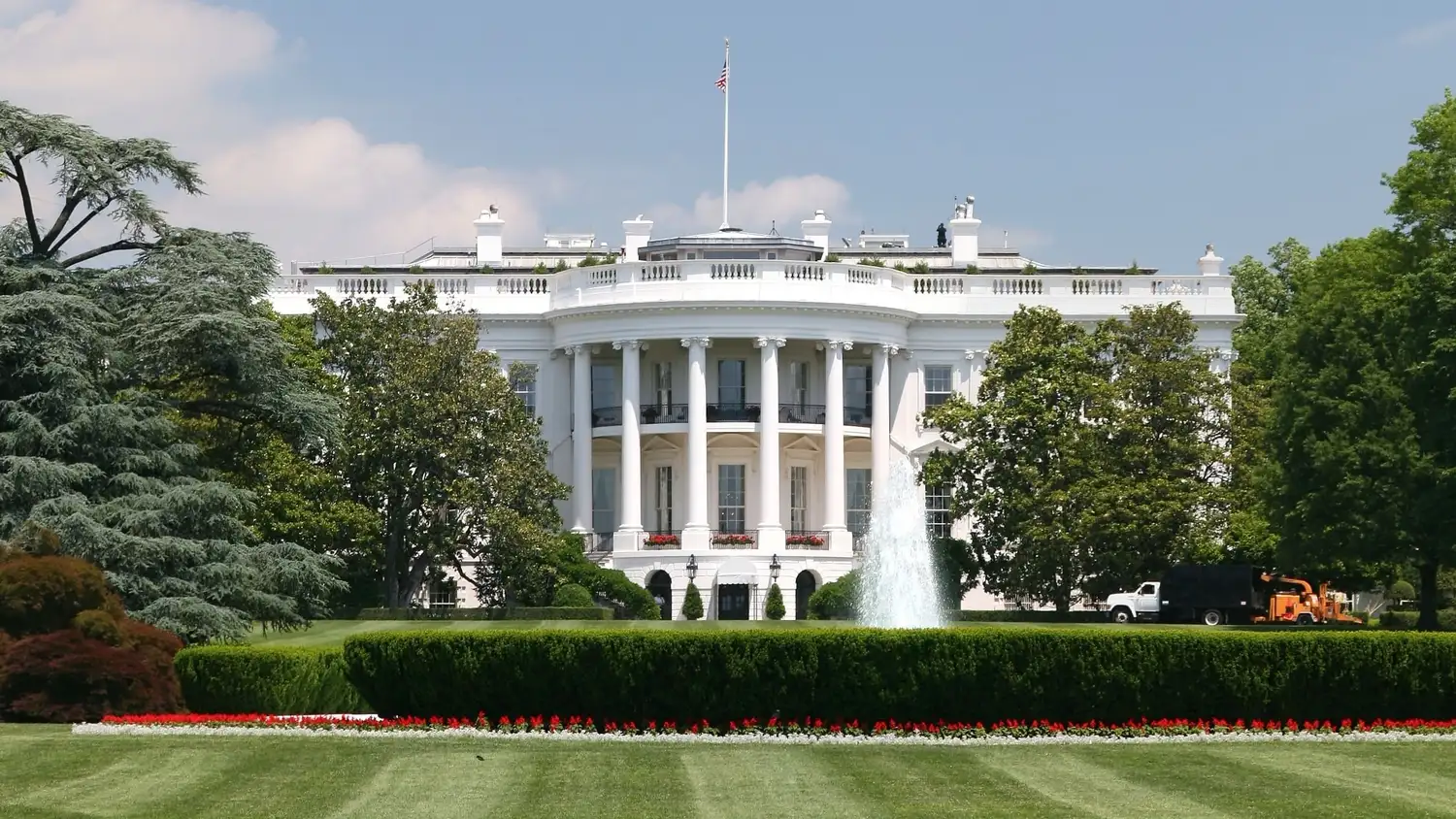 Tensión en Washington: agentes del Servicio Secreto hirieron a un hombre armado cerca de la Casa Blanca