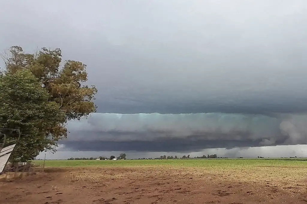 “Casi” un tornado en Villa Cañás y Venado Tuerto