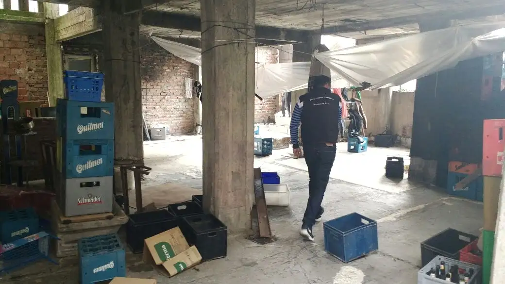 Clausuran un supermercado chino en la zona de la vieja terminal