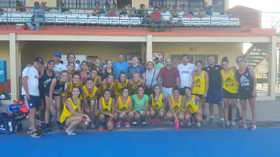 Triunfo amistoso en Trinidad y Tobago