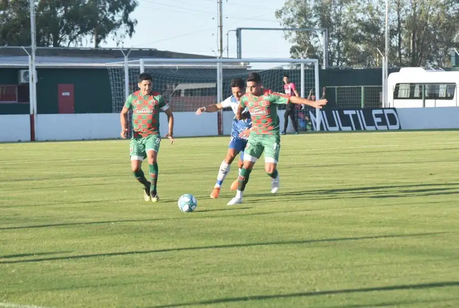 Alvarado empezó el año con una derrota en Carlos Casares
