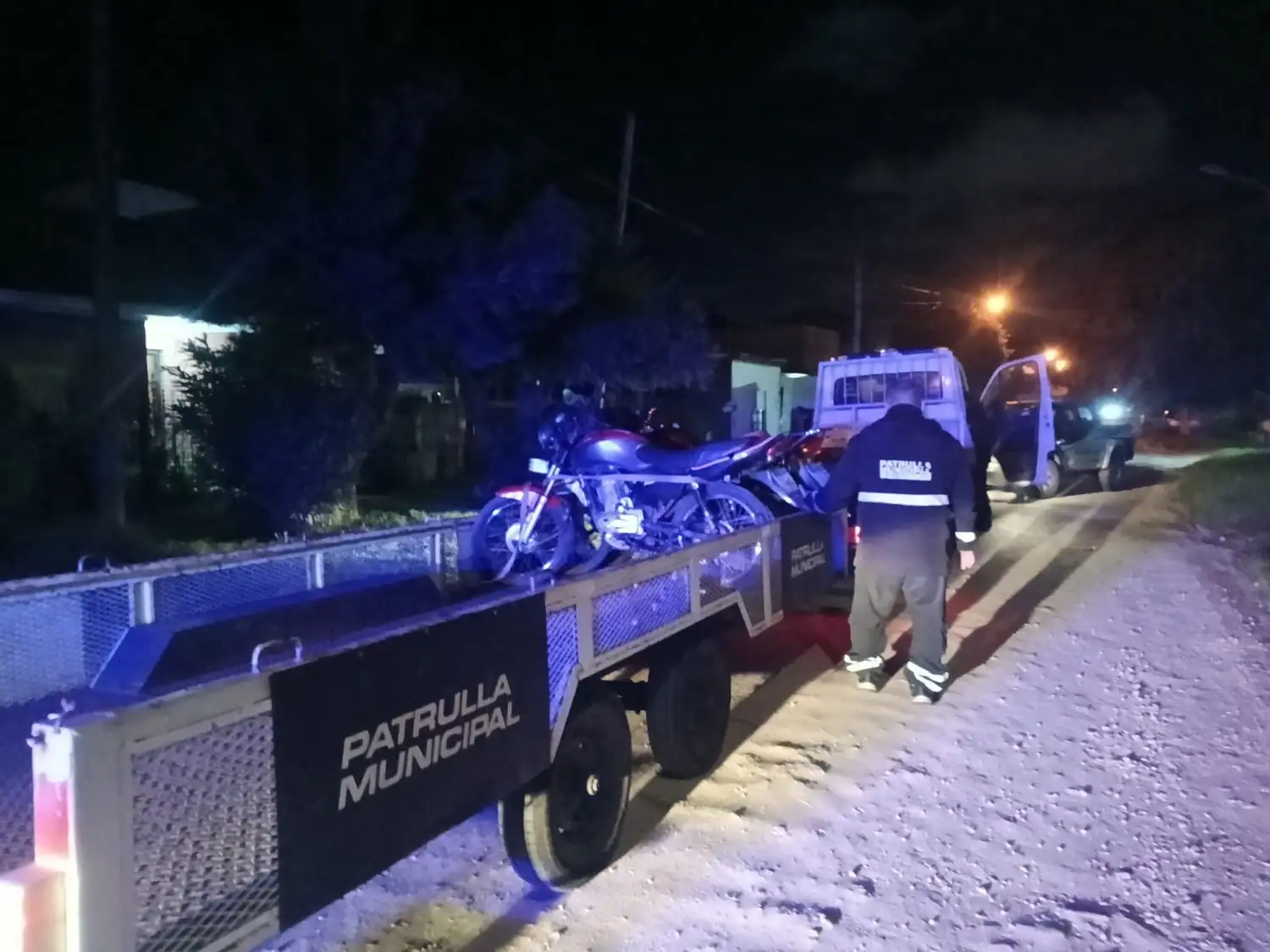 Según se informó, durante el operativo se identificaron 13 personas y se controlaron cuatro motovehículos, de los cuales tres fueron secuestrados por distintas irregularidades.