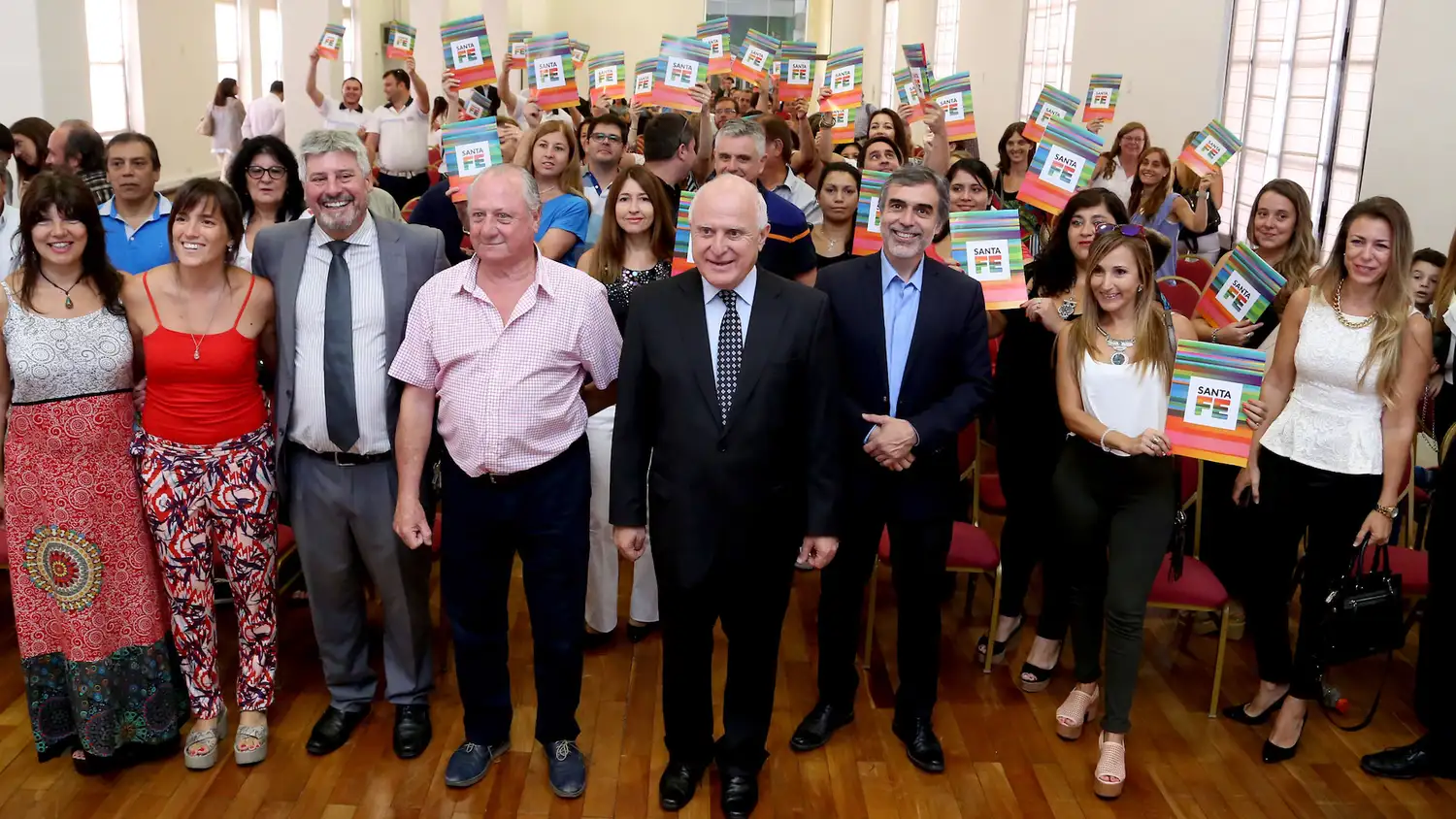 Más de 400 trabajadores de la salud fueron titularizados