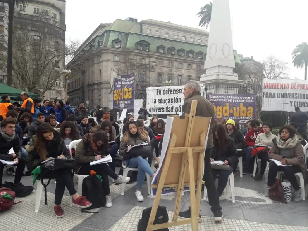 Paro universitario: el Gobierno recibe hoy a los docentes